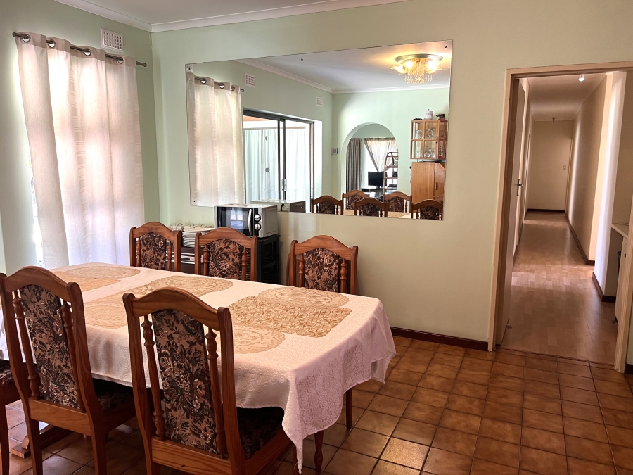 To Let 1 Bedroom Property for Rent in Table View Western Cape
